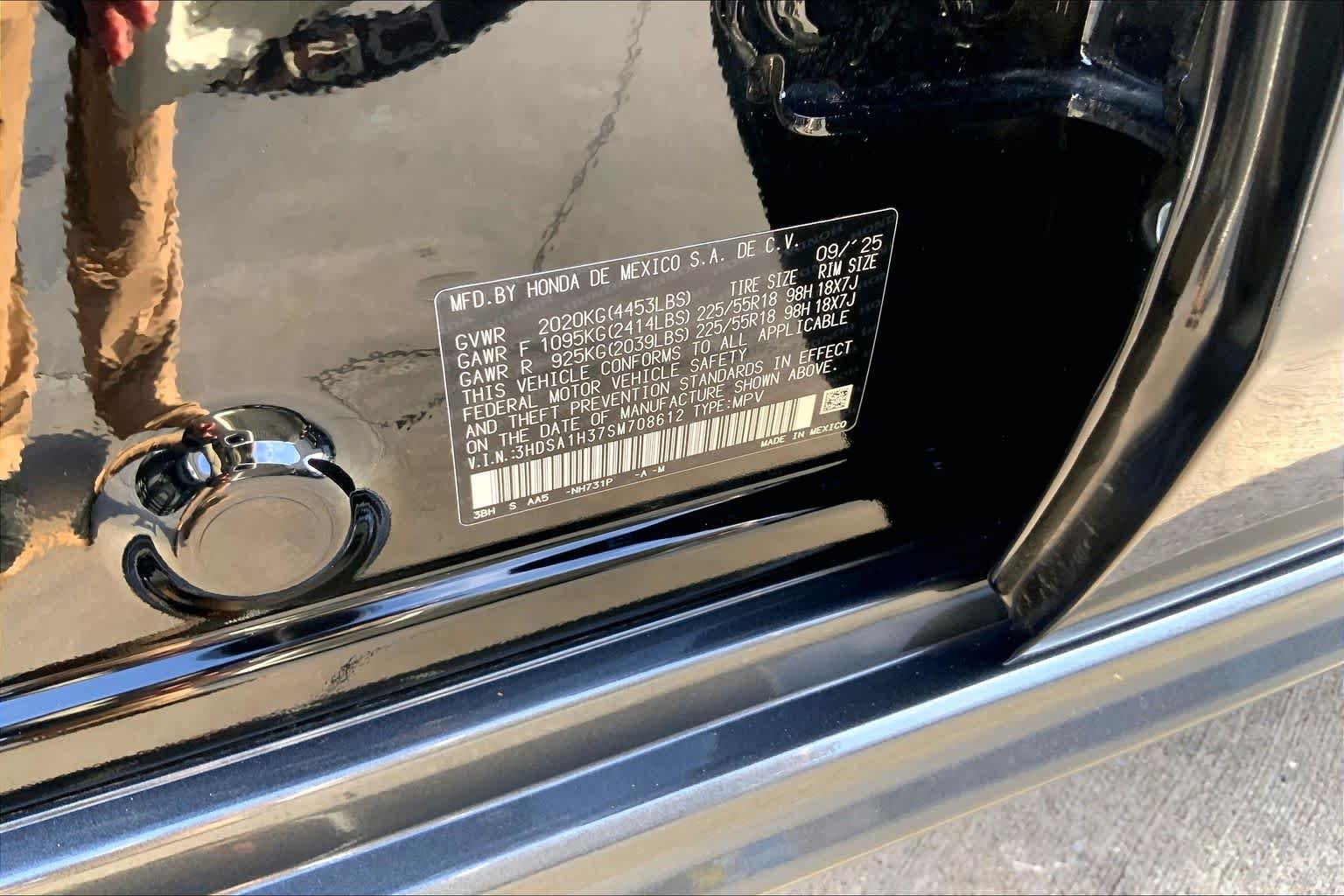 Certified Used 2025 Crystal Black Pearl Acura FWD image 35