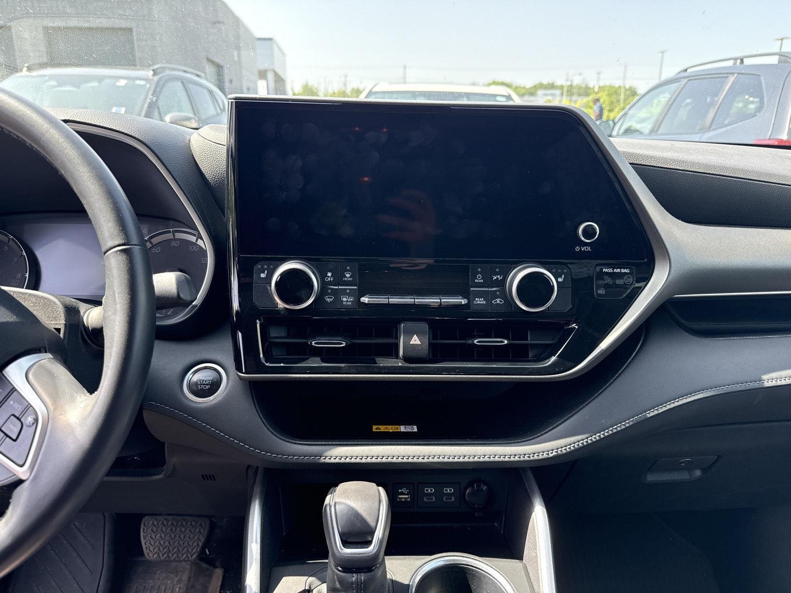 Used 2024 Midnight Black Metallic Toyota XLE image 10