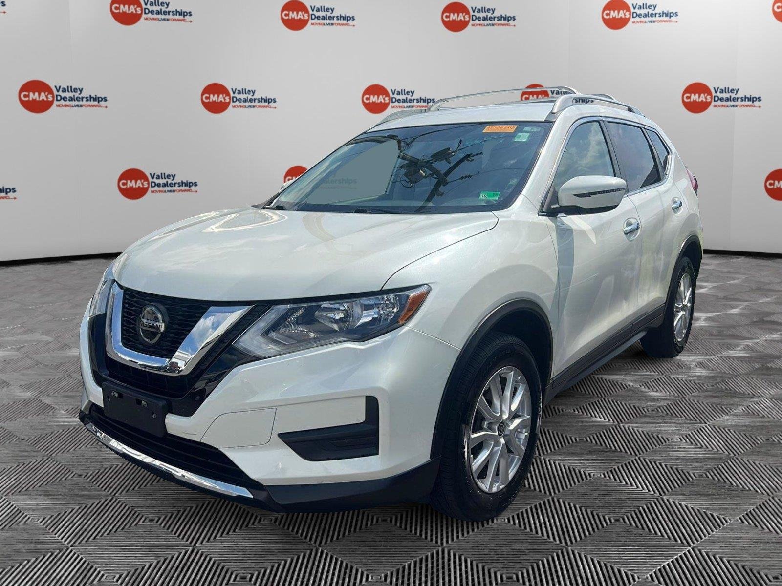 Used 2020 Pearl White Tricoat Nissan SV image 1