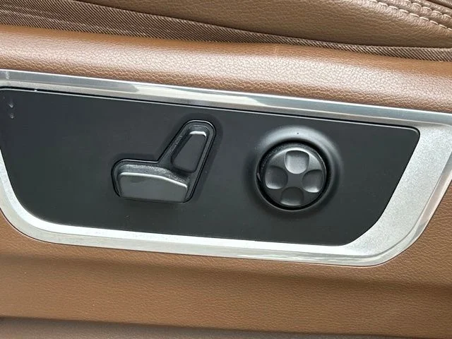Used 2021 Blue Ram Laramie image 24