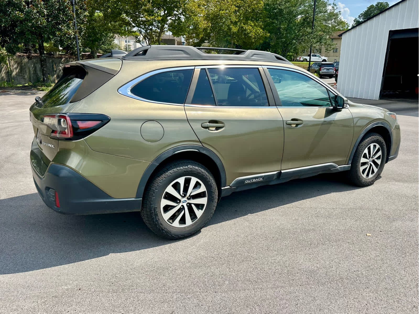 Used 2021 Autumn Green Metallic Subaru Premium image 5