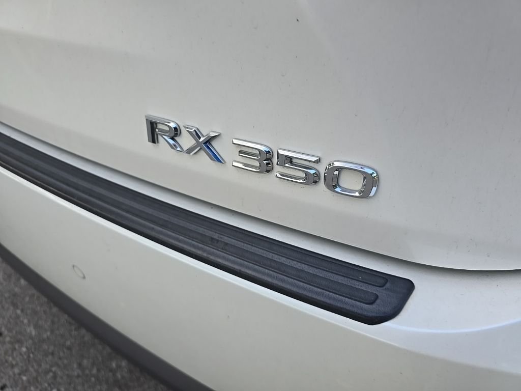 Used 2019 White Lexus 350 image 10