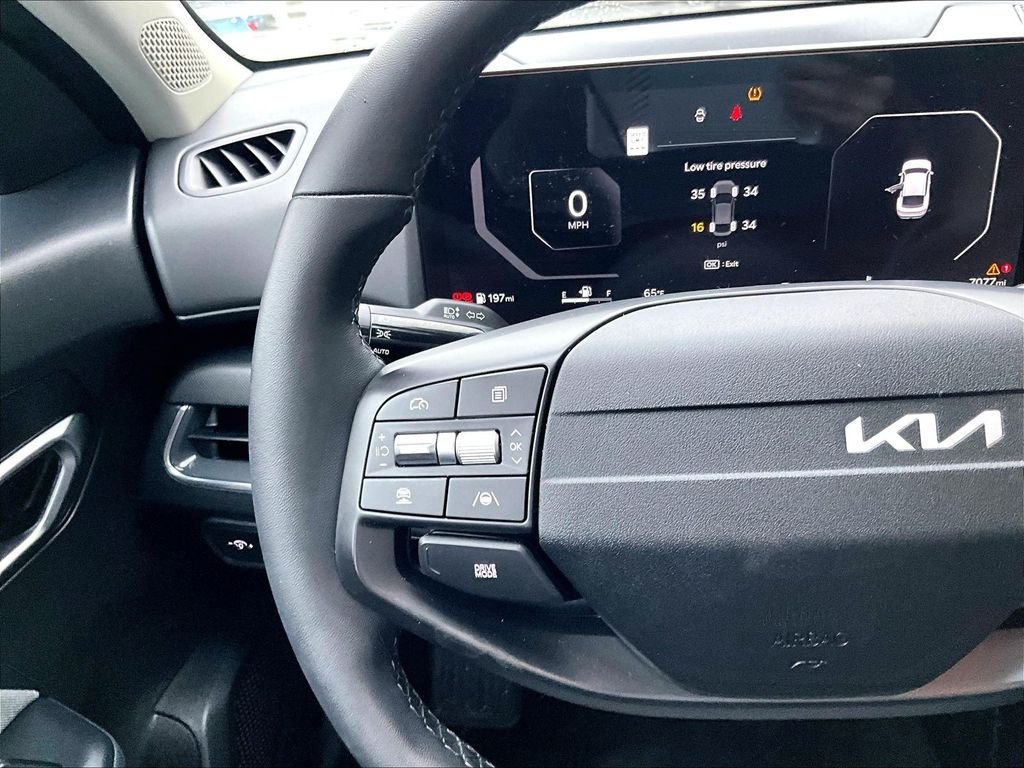 Used 2025 Interstellar Gray Kia EX image 23