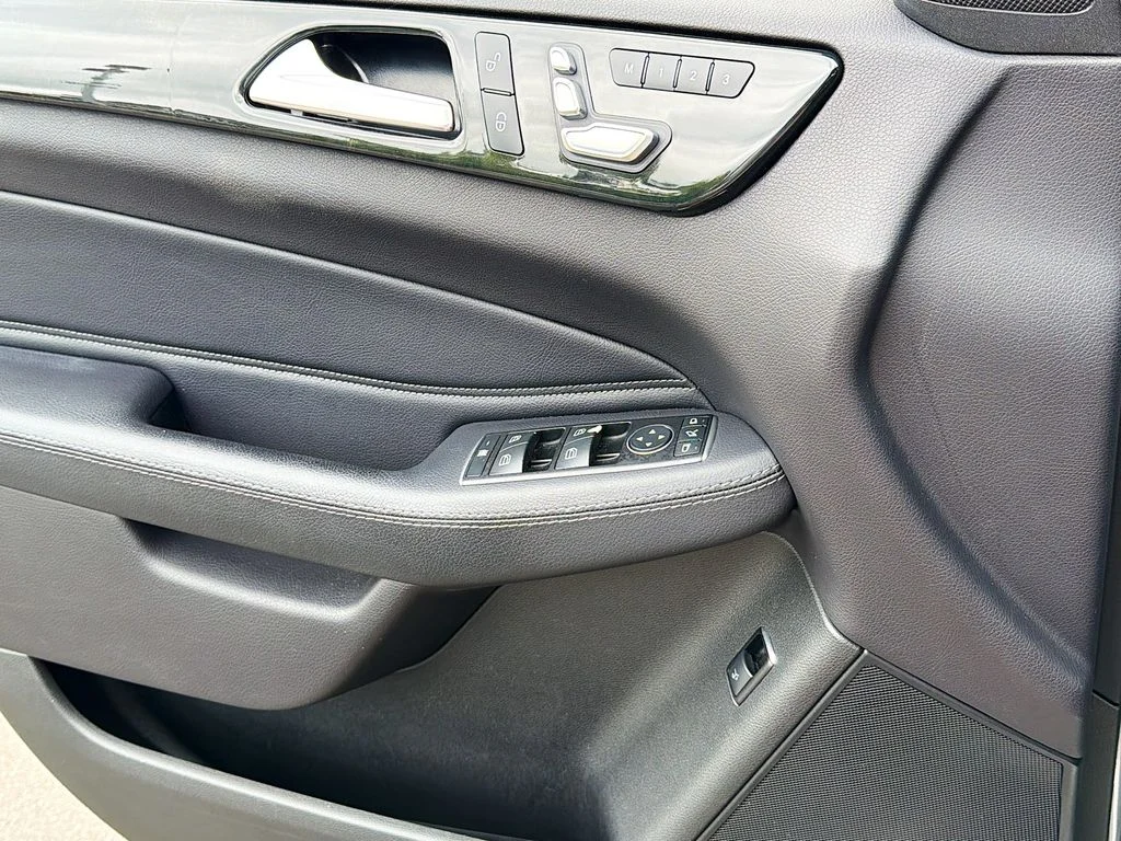 Used 2016 Diamond Silver Metallic Mercedes-Benz GLE 350 image 28