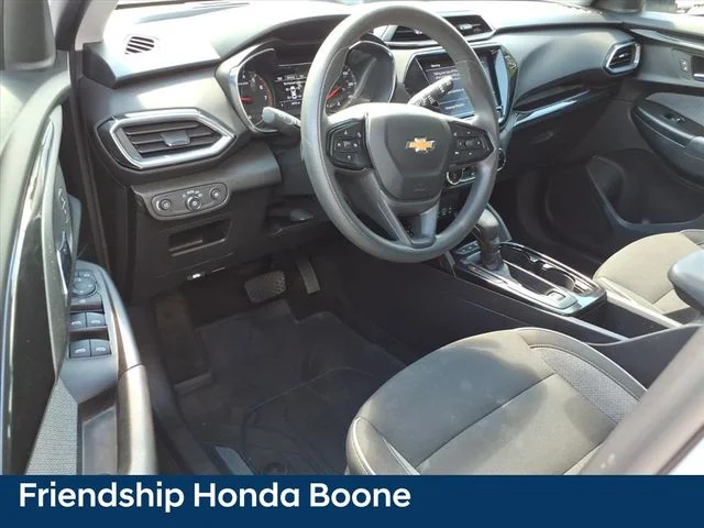 Used 2023 White Chevrolet LT image 15