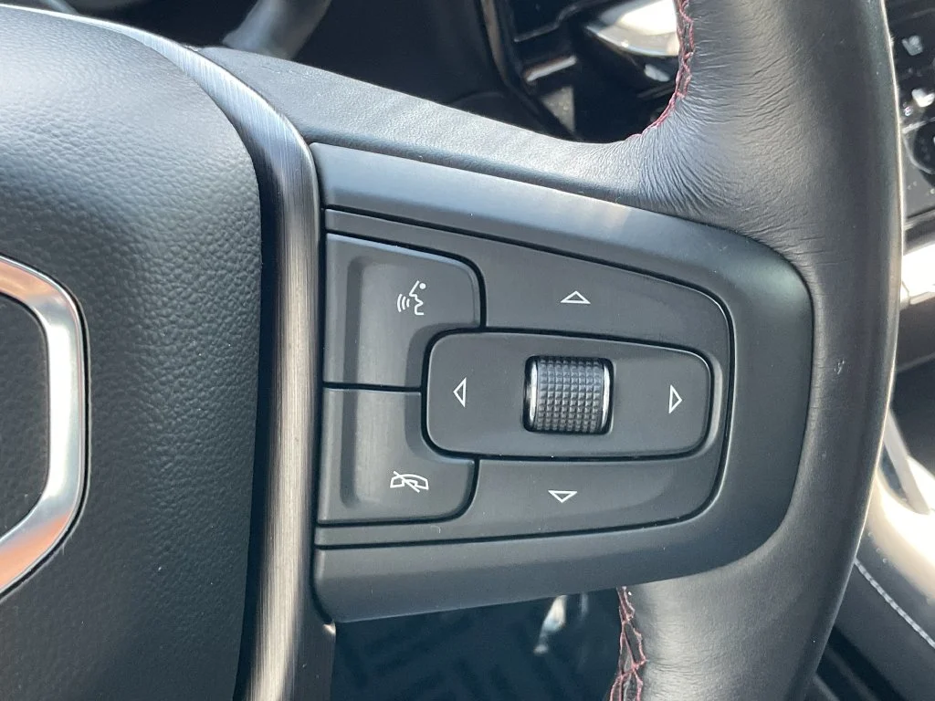 Used 2025 Black GMC AT4X image 22