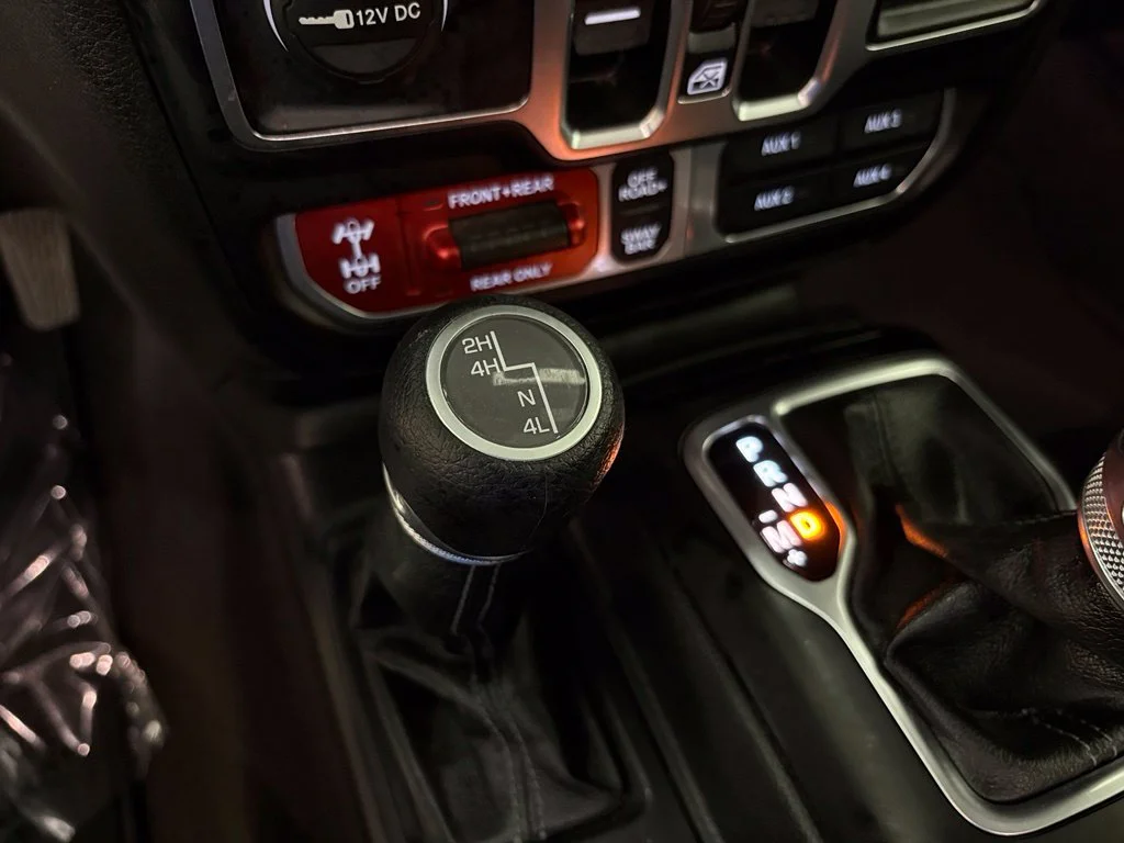 Used 2025 Black Jeep Rubicon image 29