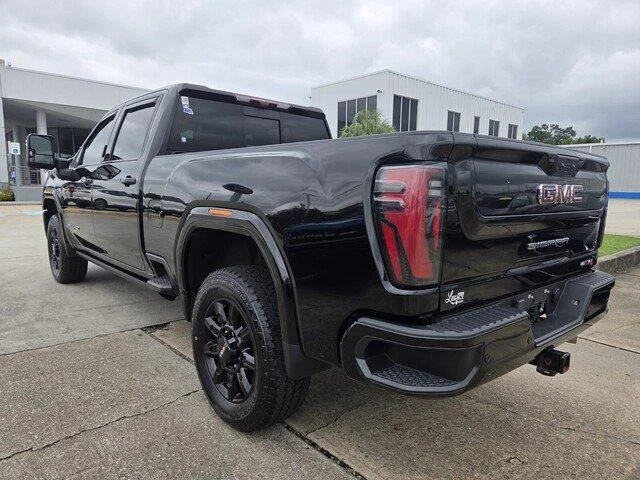 Used 2024 Onyx Black GMC AT4 image 3