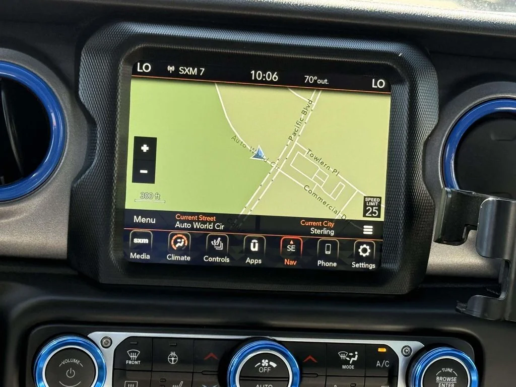Used 2023 Black Jeep Mojave image 3