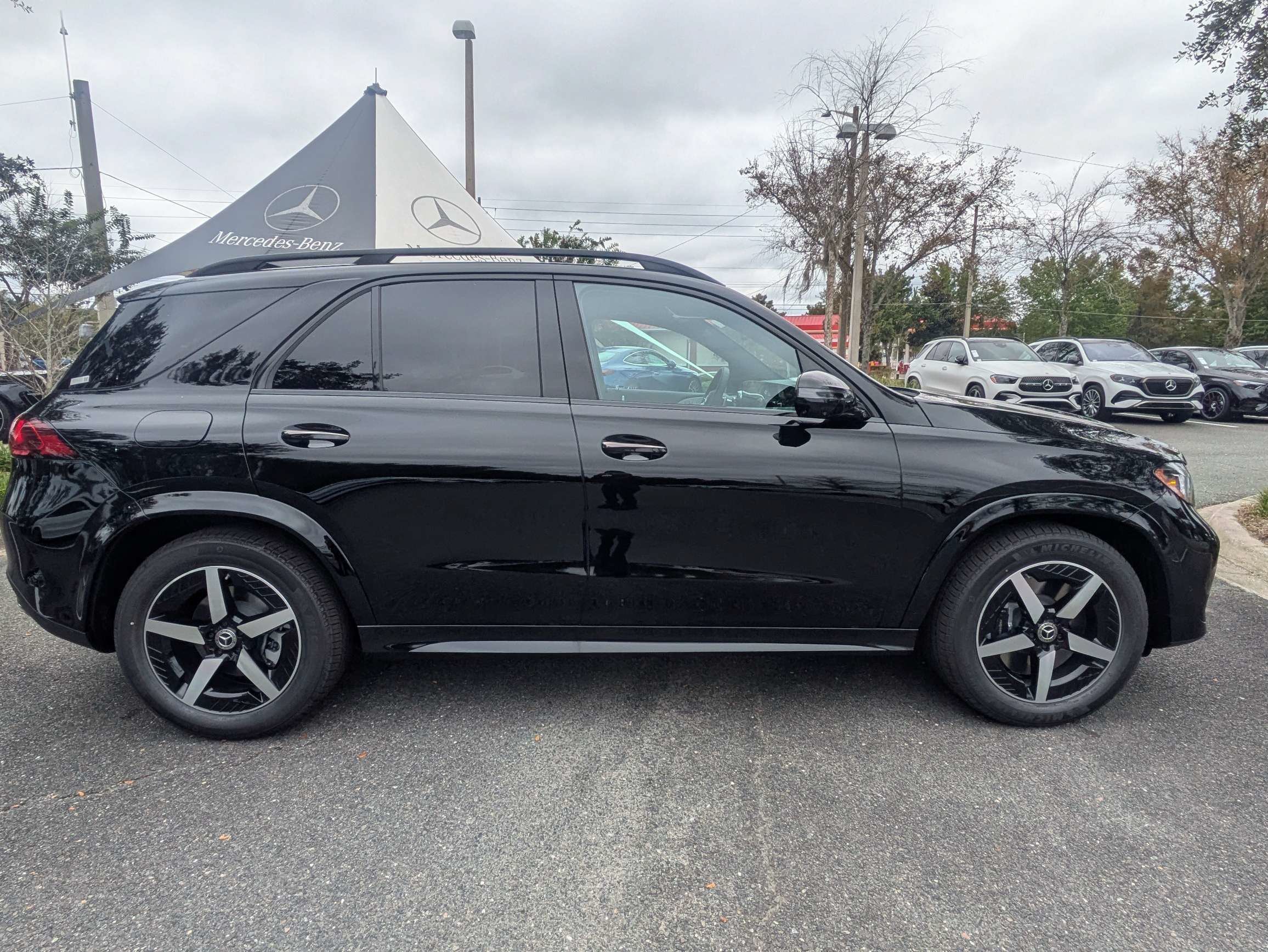 New 2027 Black Mercedes-Benz GLE 450 image 2