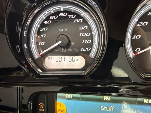 Used 2018 Gray Harley-Davidson ultra image 16