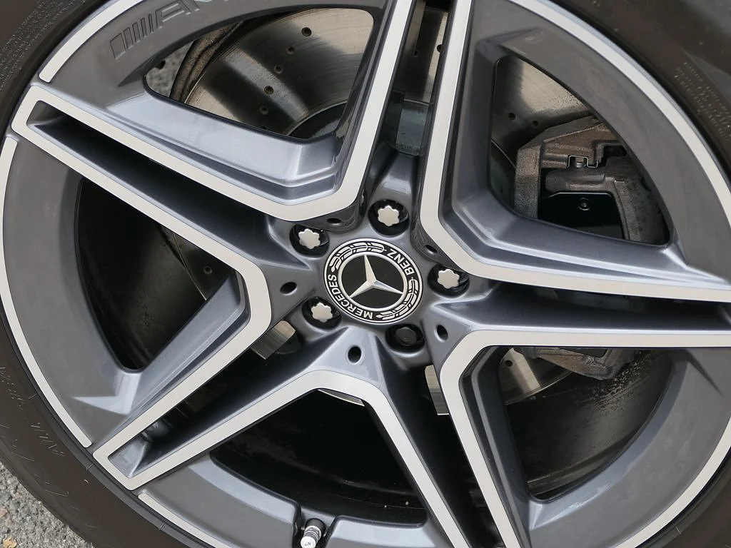 Used 2025 Black Mercedes-Benz GLS 450 image 9