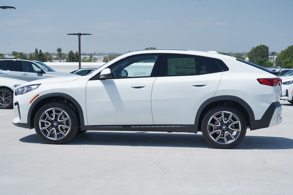 New 2026 Alpine White BMW xDrive28i image 4