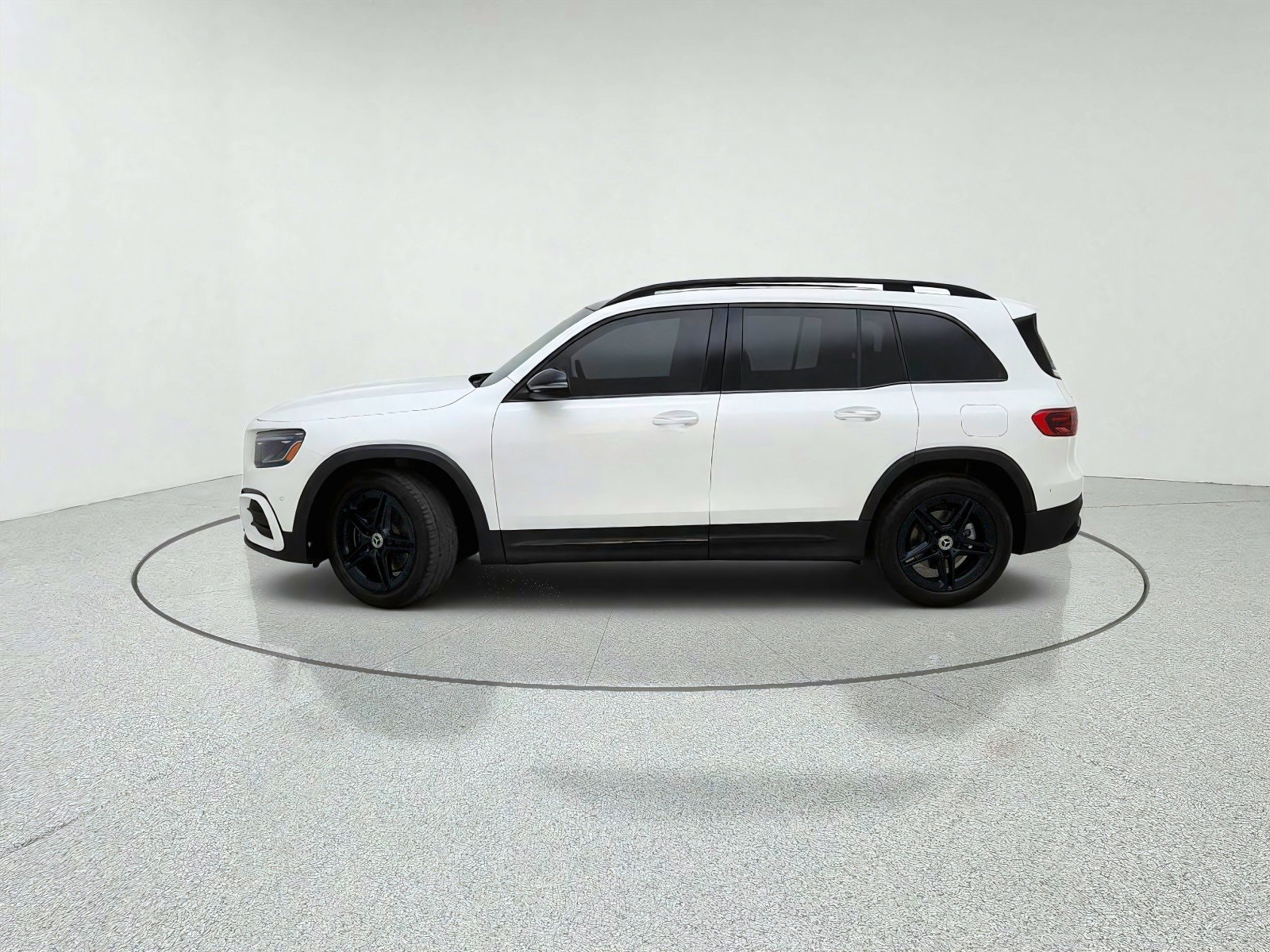 Used 2024 Polar White Mercedes-Benz AMG® Line Package image 14