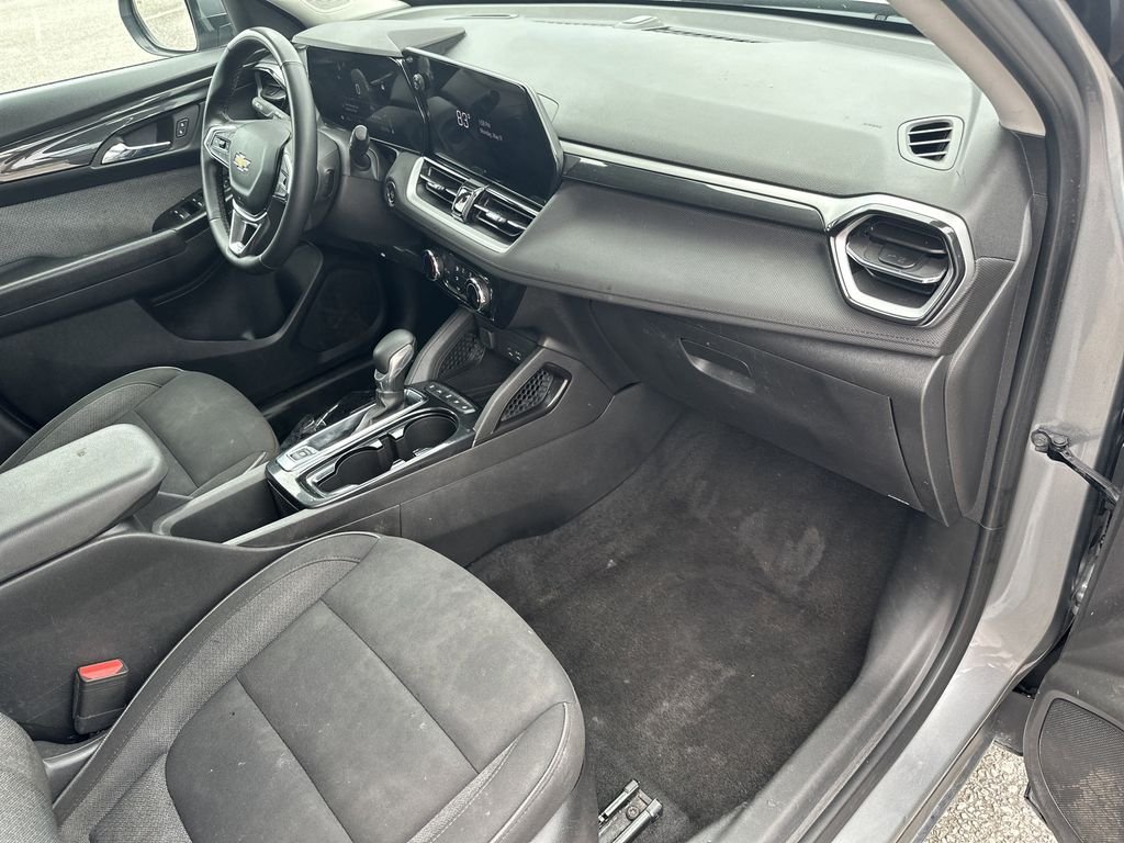 Used 2026 Gray Chevrolet LT image 36