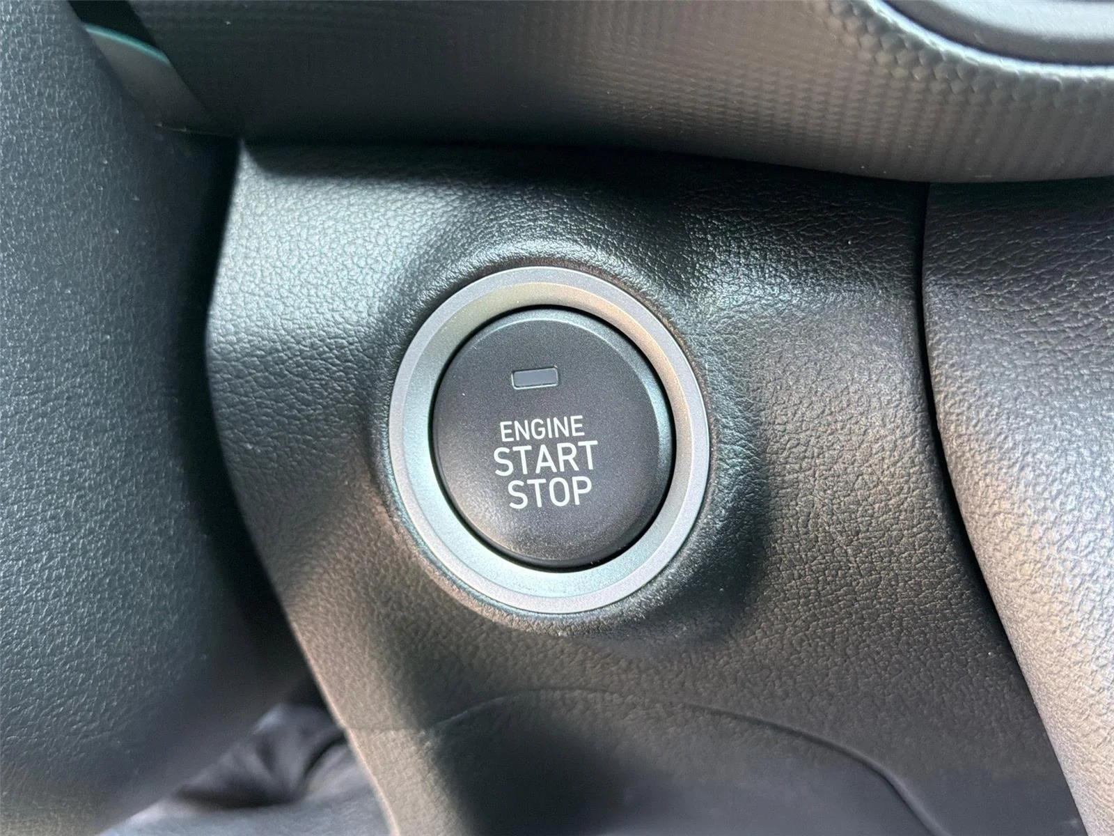 Used 2018 Chalk White Hyundai SEL image 24