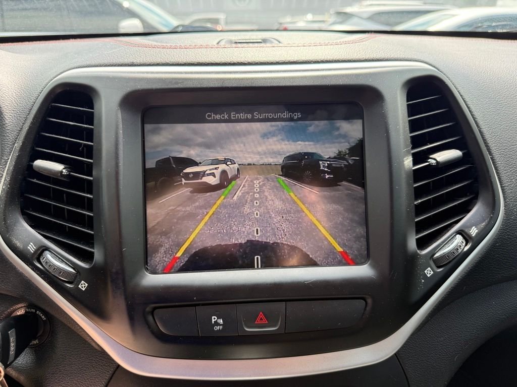 Used 2016 Orange Jeep Trailhawk image 14