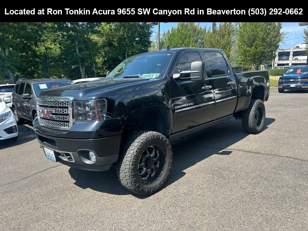 Used 2014 Onyx Black GMC Denali image 6