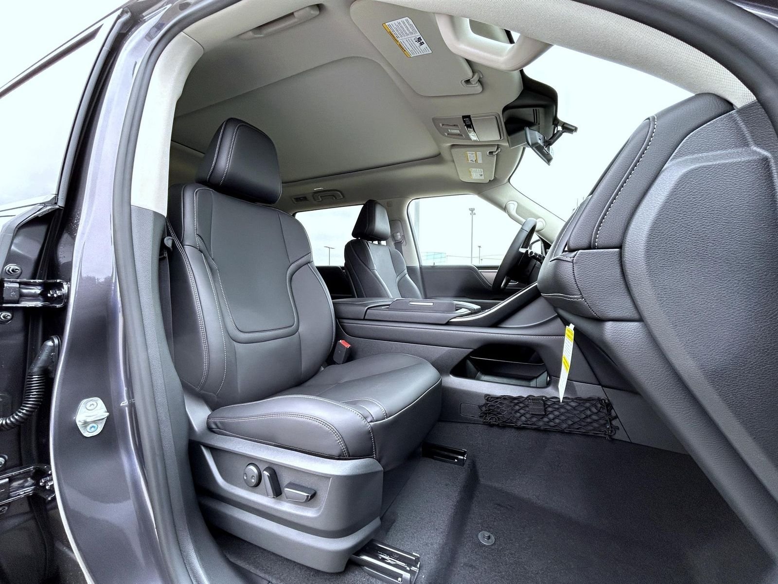 New 2026 ANTHRACITE GRAY INFINITI Pure 4WD image 10