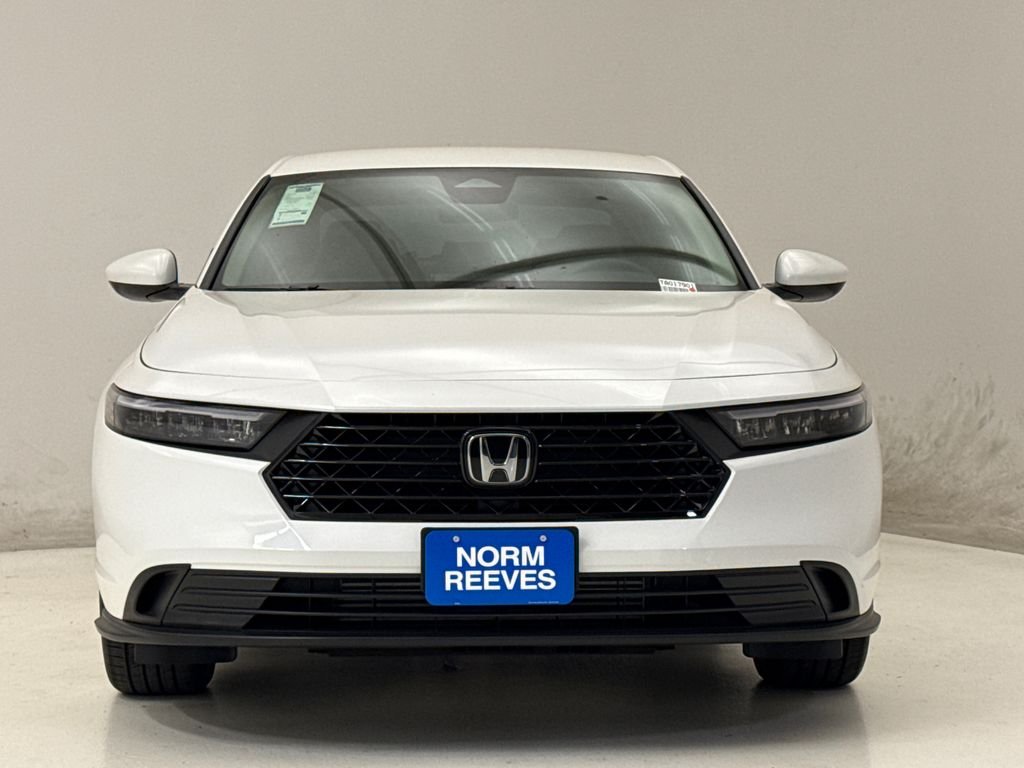 New 2026 Platinum White Pearl Honda LX image 3