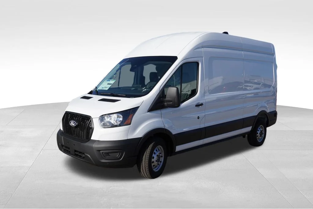 New 2027 White Ford Base image 7