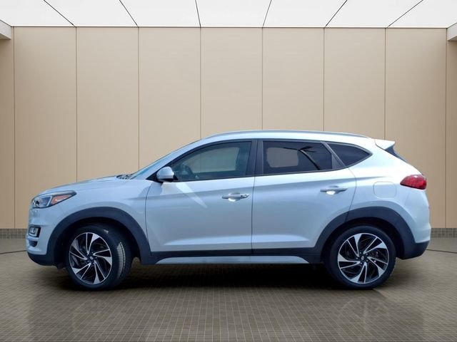 Used 2019 Silver Hyundai Sport image 11
