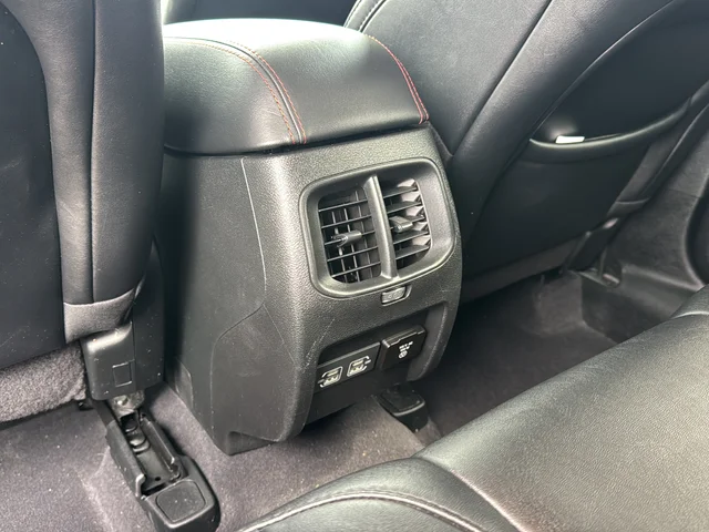 Used 2022 White Jeep Trailhawk image 29