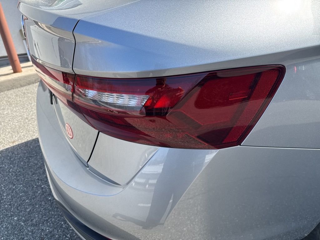 2025 Volkswagen Jetta Sport - Photo 11