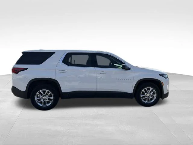 Used 2022 White Chevrolet LS image 5