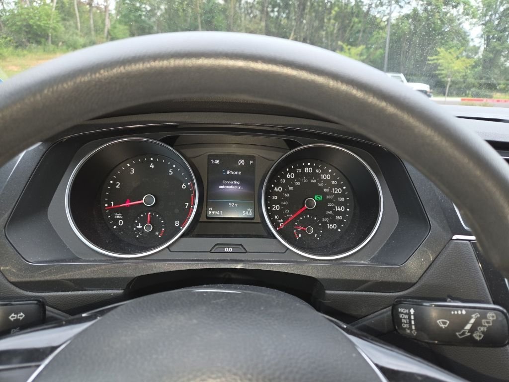 Used 2018  Volkswagen 2.0T S image 18