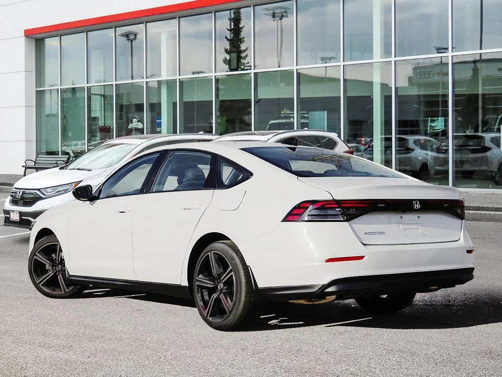 New 2026 Platinum White Pearl Honda SE image 4