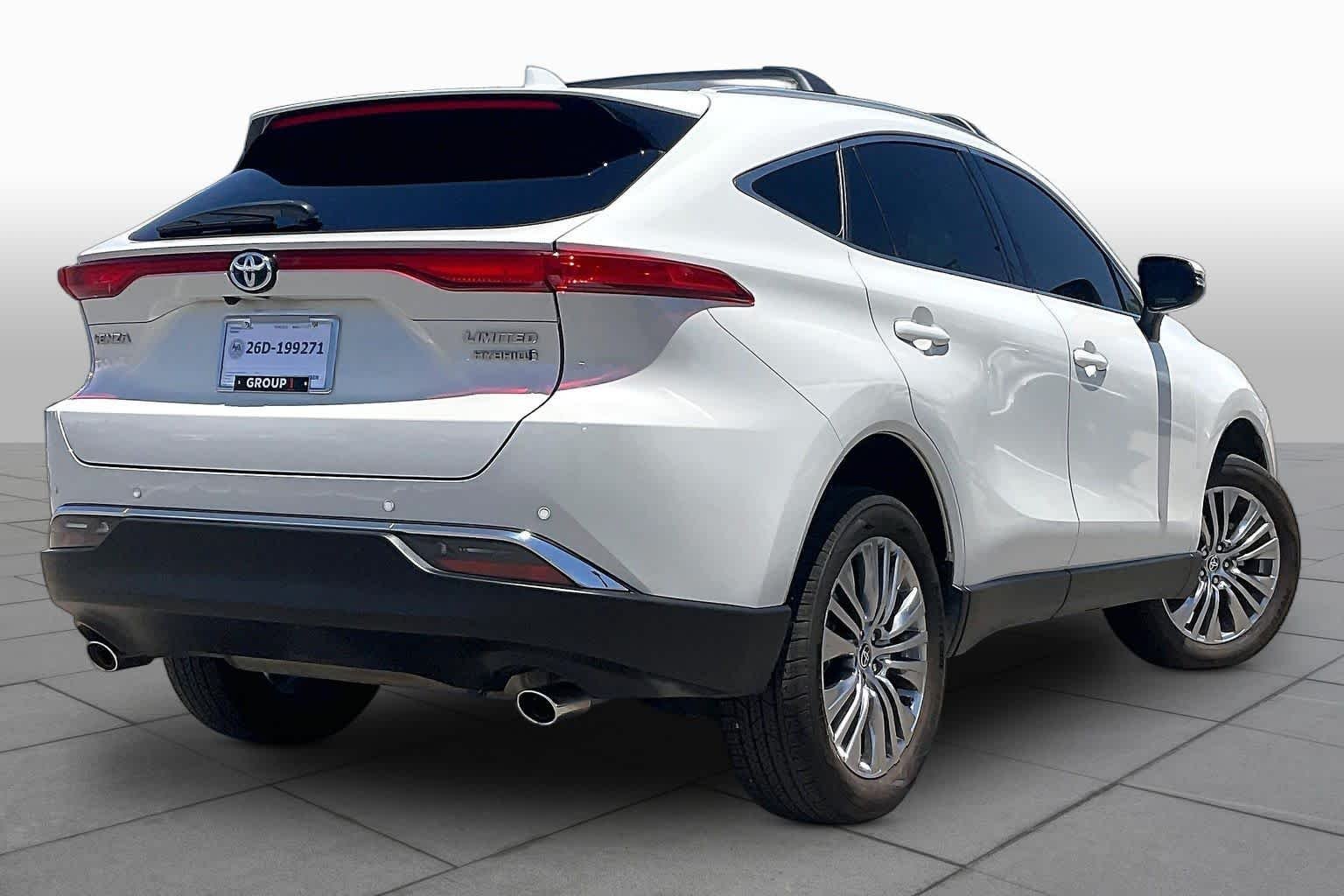 Used 2022 Blizzard Pearl Toyota Limited image 12