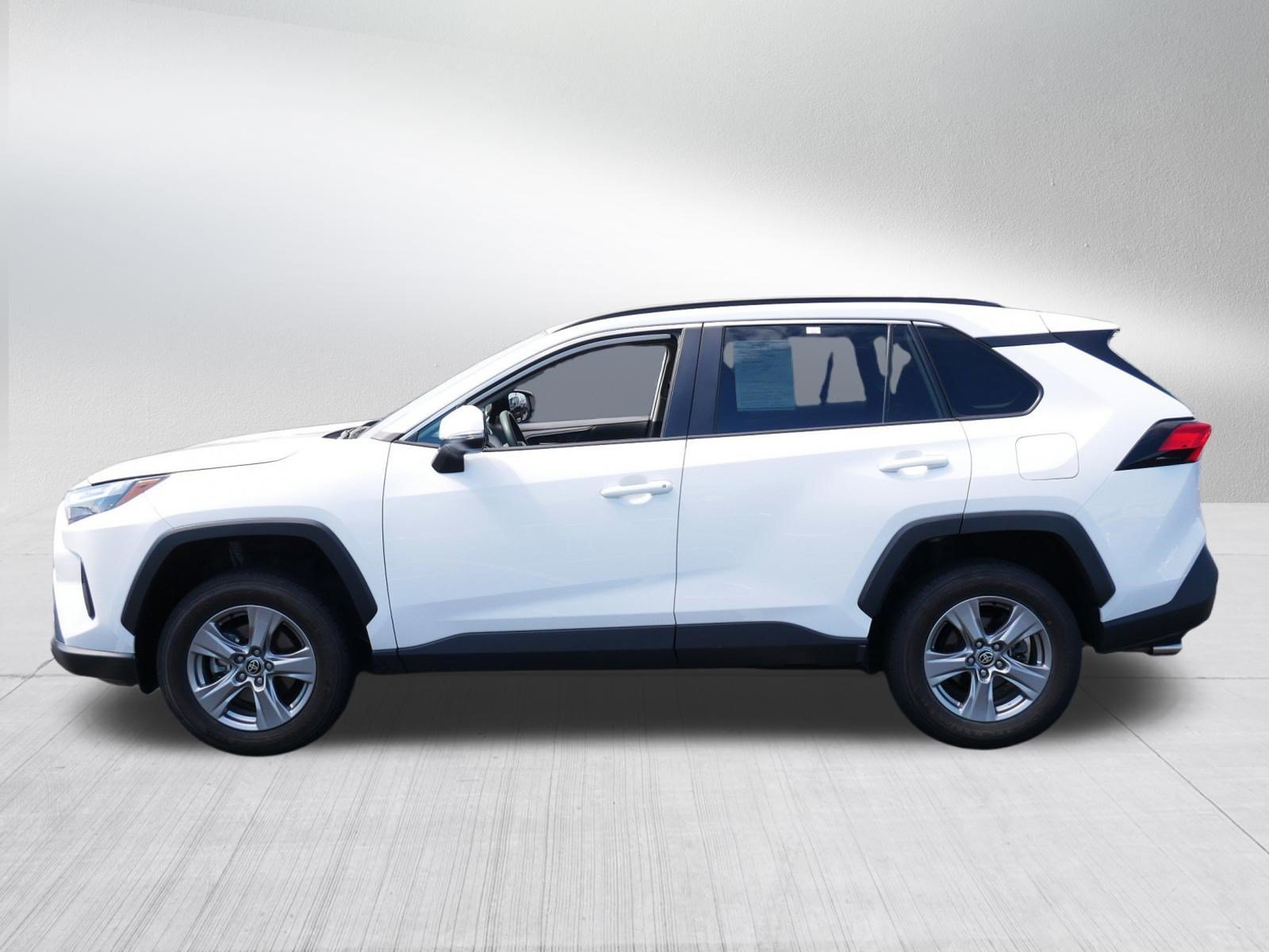 Certified Used 2025 ICE CAP Toyota XLE image 4
