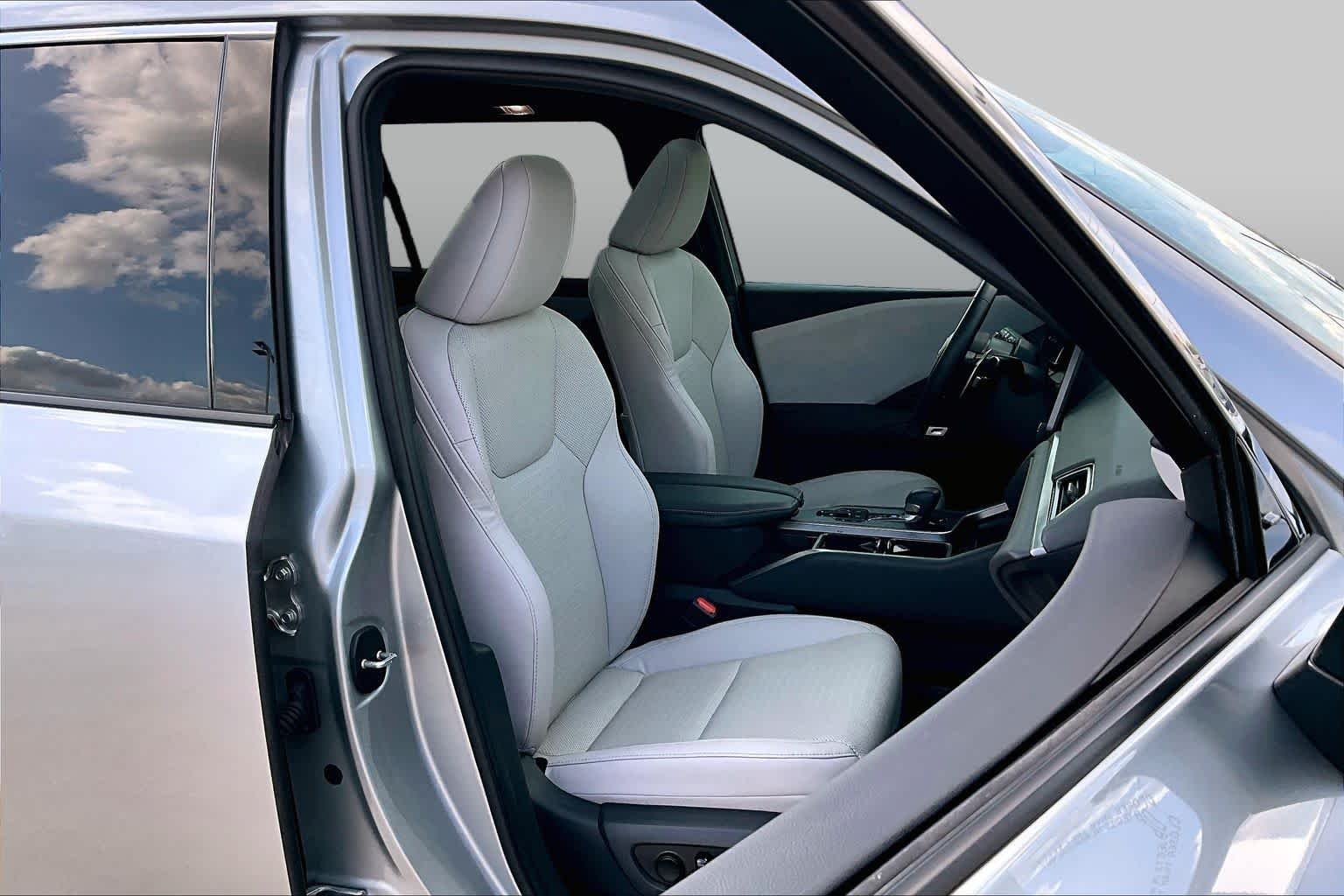 Used 2025 Celestial Silver Metallic Lexus Premium image 9