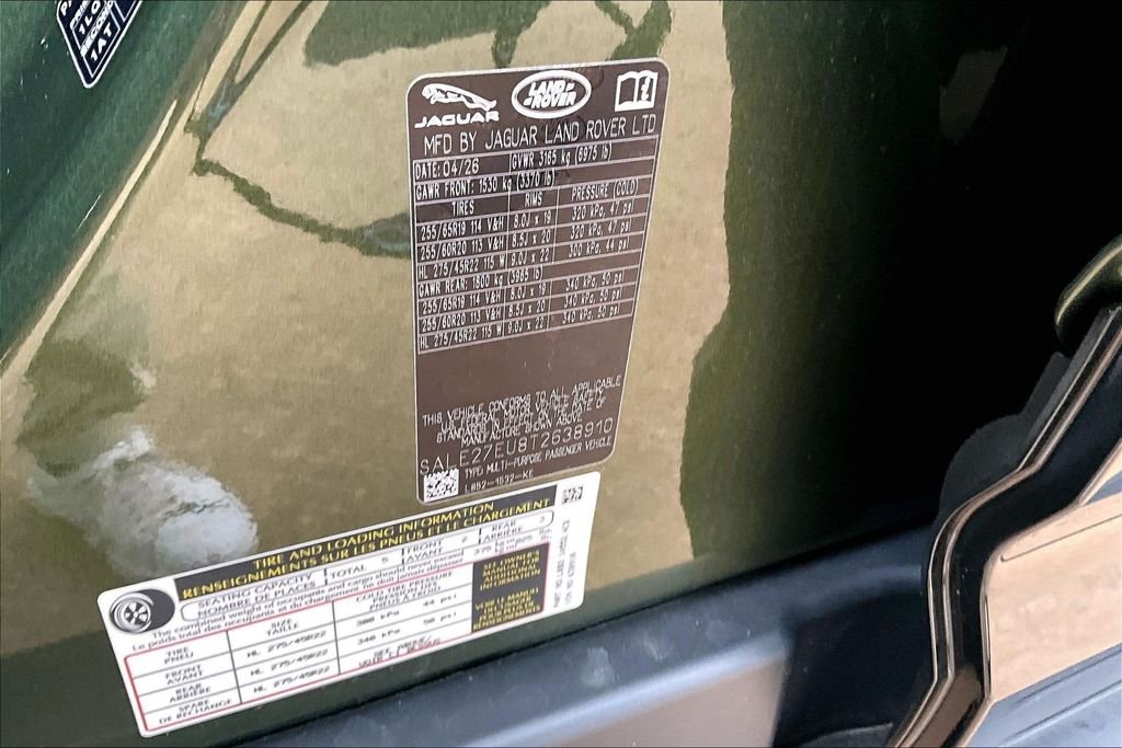 New 2026 Woolstone Green Metallic Land Rover X-Dynamic SE image 13