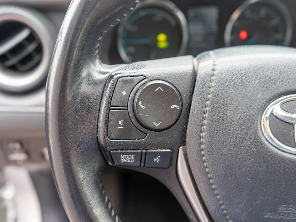 Used 2016 Silver Toyota Limited image 18