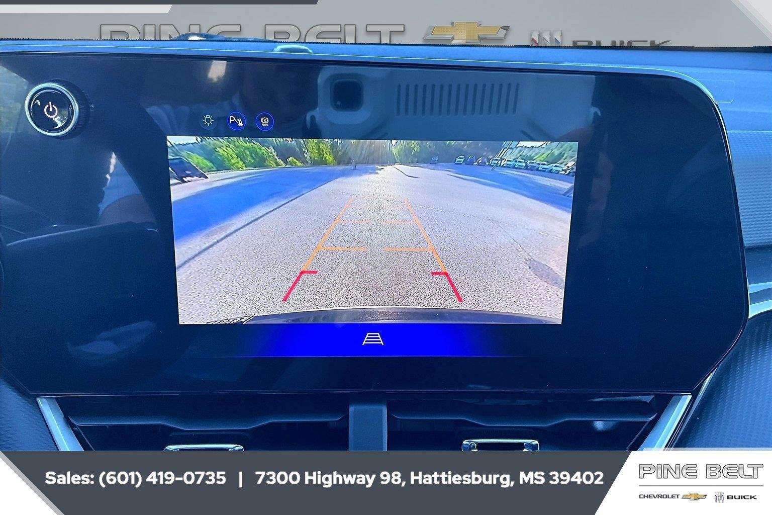2027 Chevrolet Equinox LT - Photo 15