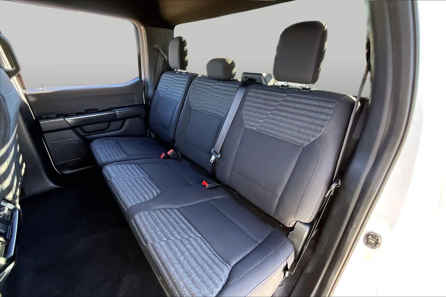 Used 2023 Oxford White Ford XL image 36