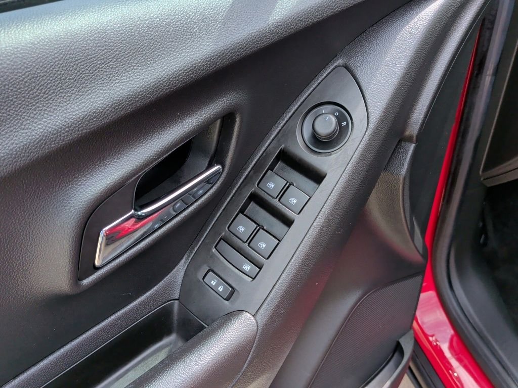 Used 2020 Red Chevrolet LT image 11