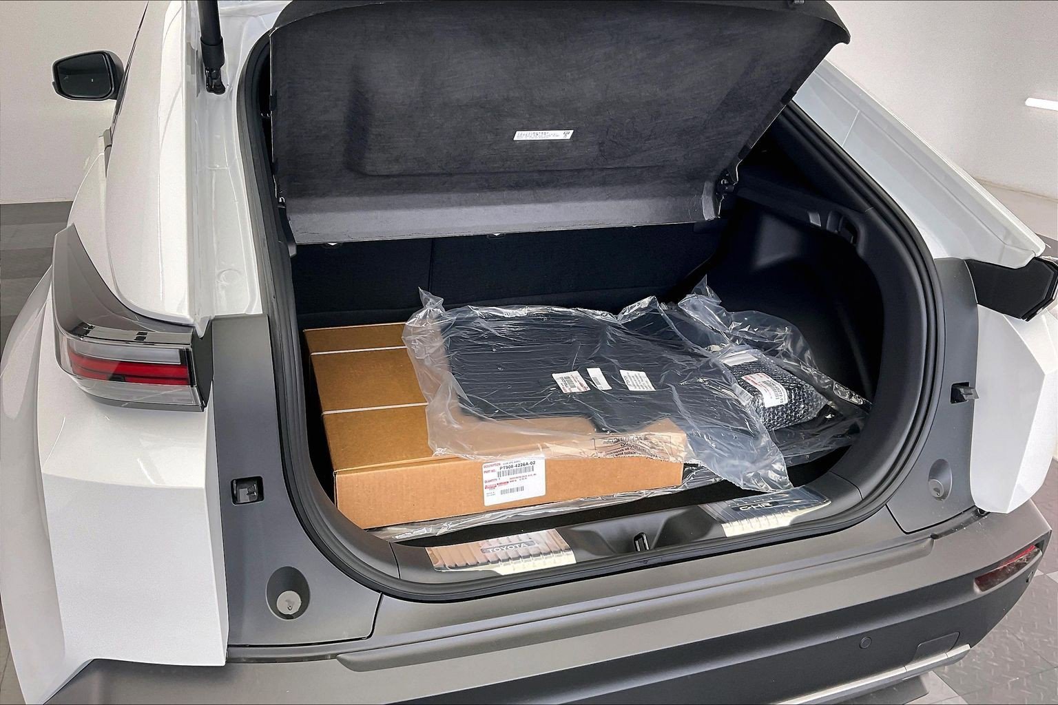 2026 Toyota C-HR SE - Photo 11