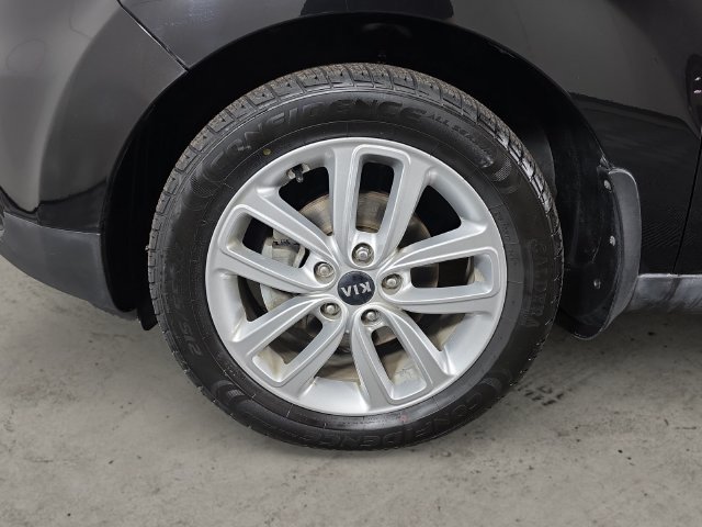 Used 2019 Shadow Black Kia Plus image 9