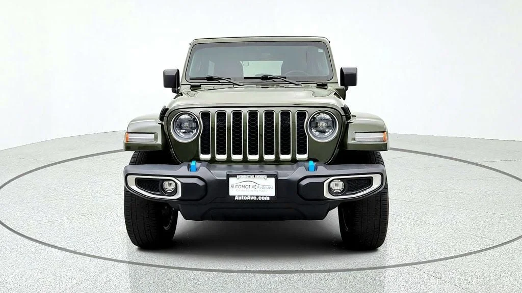 Used 2023 Sarge Green Clearcoat Jeep Sahara 4x4 image 2