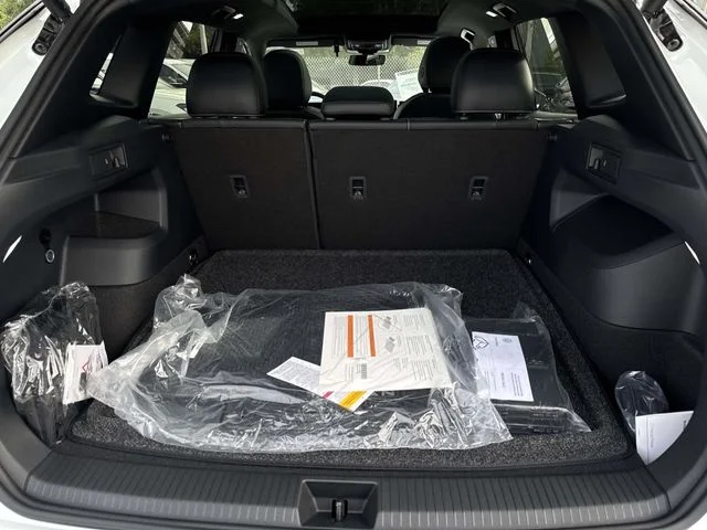 2026 Volkswagen Tiguan photo 4