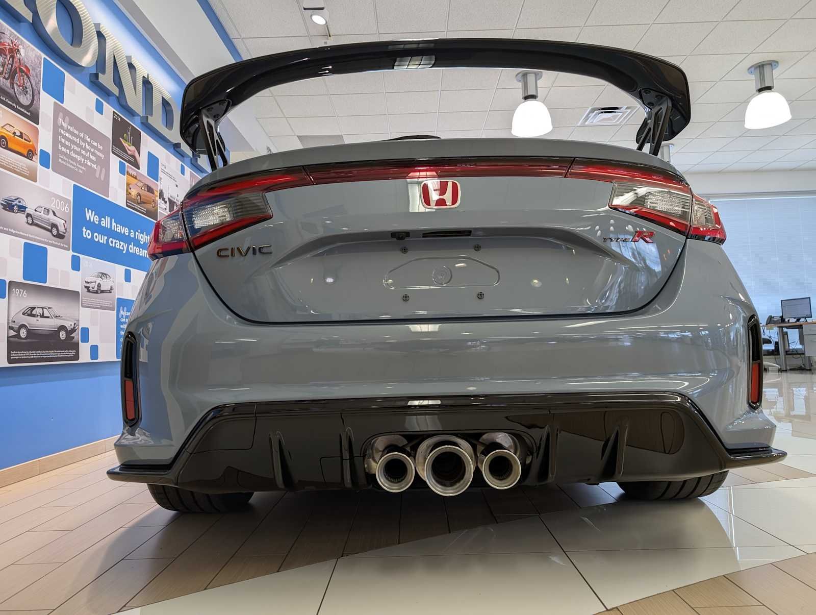 2025 Honda Civic Hatchback Type-R - Photo 10