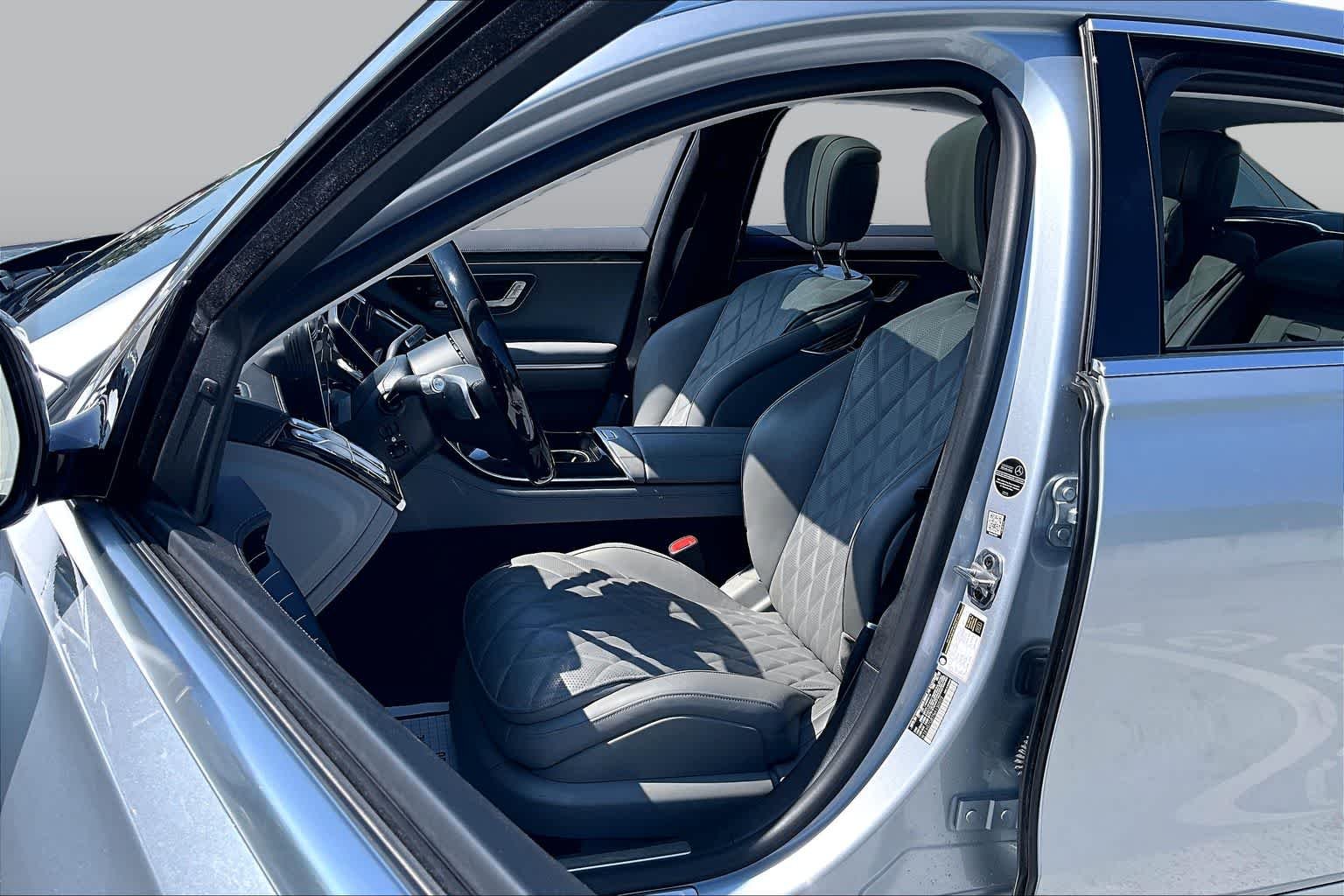 Used 2022 Cirrus Silver Mercedes-Benz S 580 image 8
