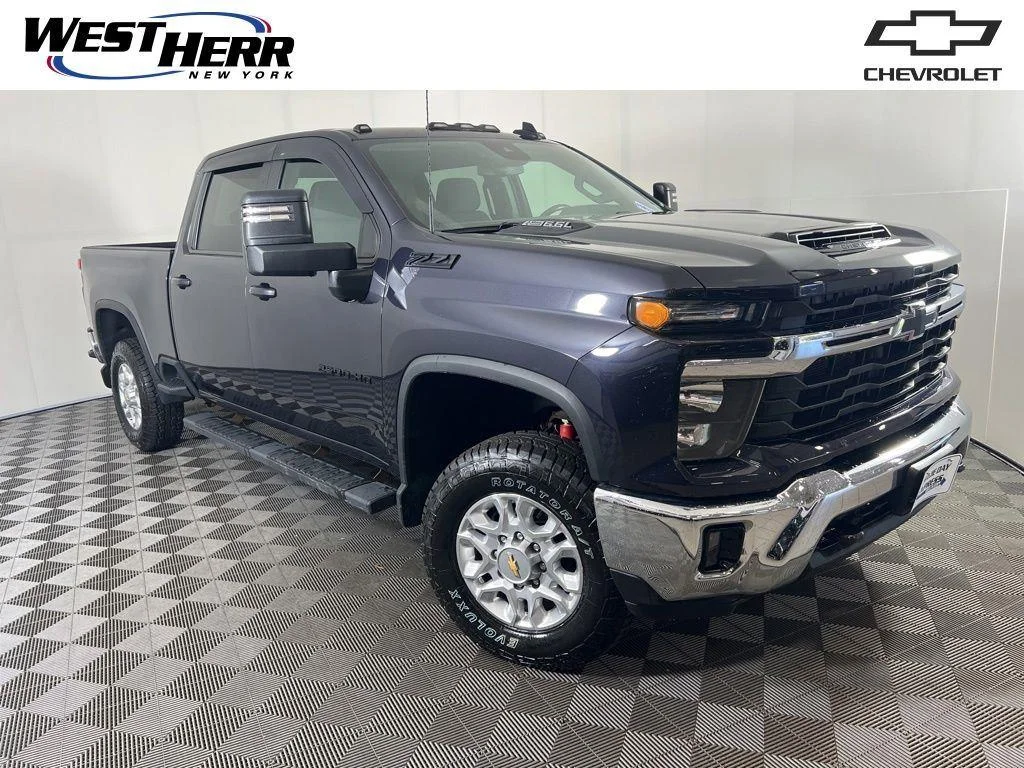 Used 2024 Ash Chevrolet LT image 1