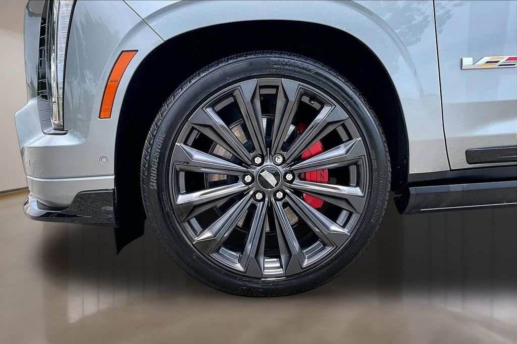 Certified Used 2025 Silver Cadillac V-Series image 8