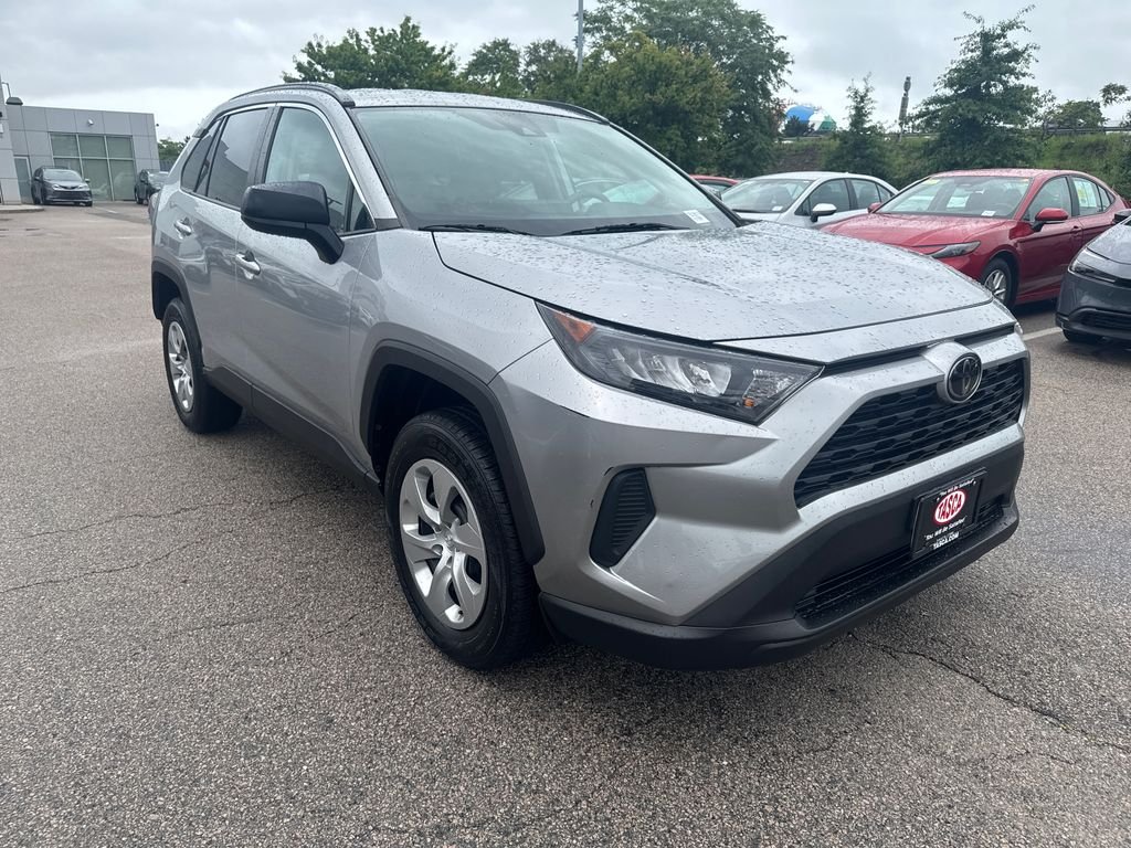 Used 2019 Silver Toyota LE image 10