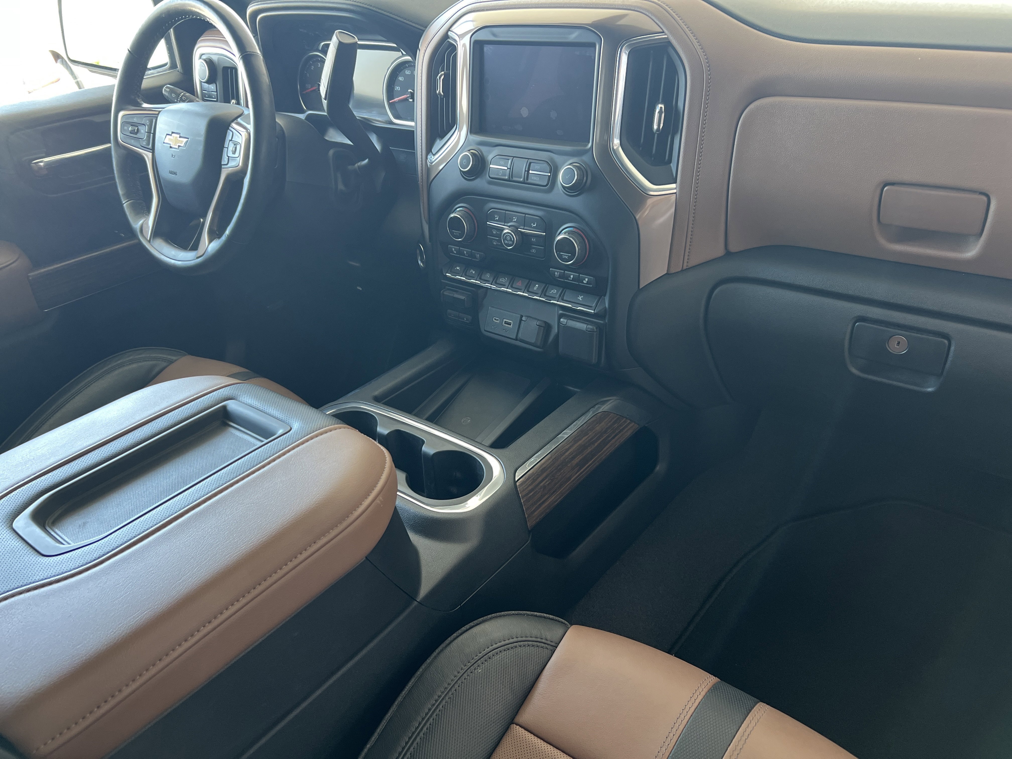Used 2020 Havana Brown Metallic Chevrolet High Country image 12