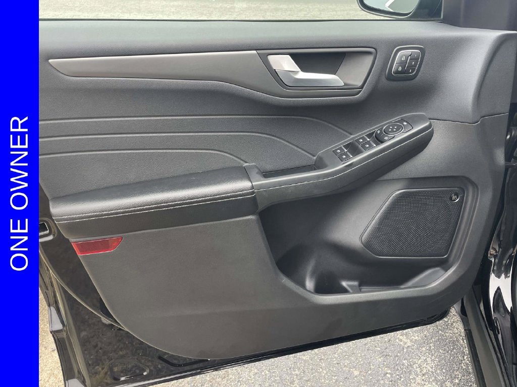 Used 2023 Black Ford Active image 14